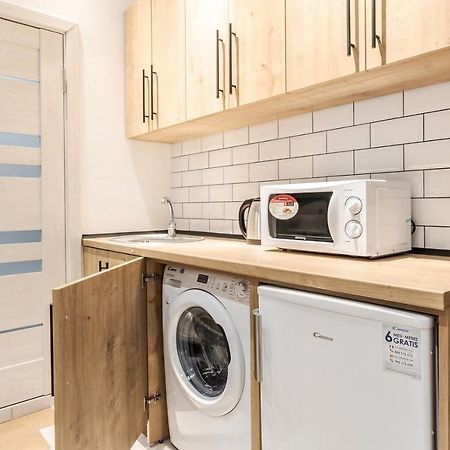 Modern Apartment In The Old City ลวีฟ ภายนอก รูปภาพ