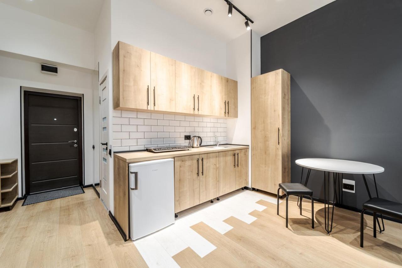 Modern Apartment In The Old City ลวีฟ ภายนอก รูปภาพ