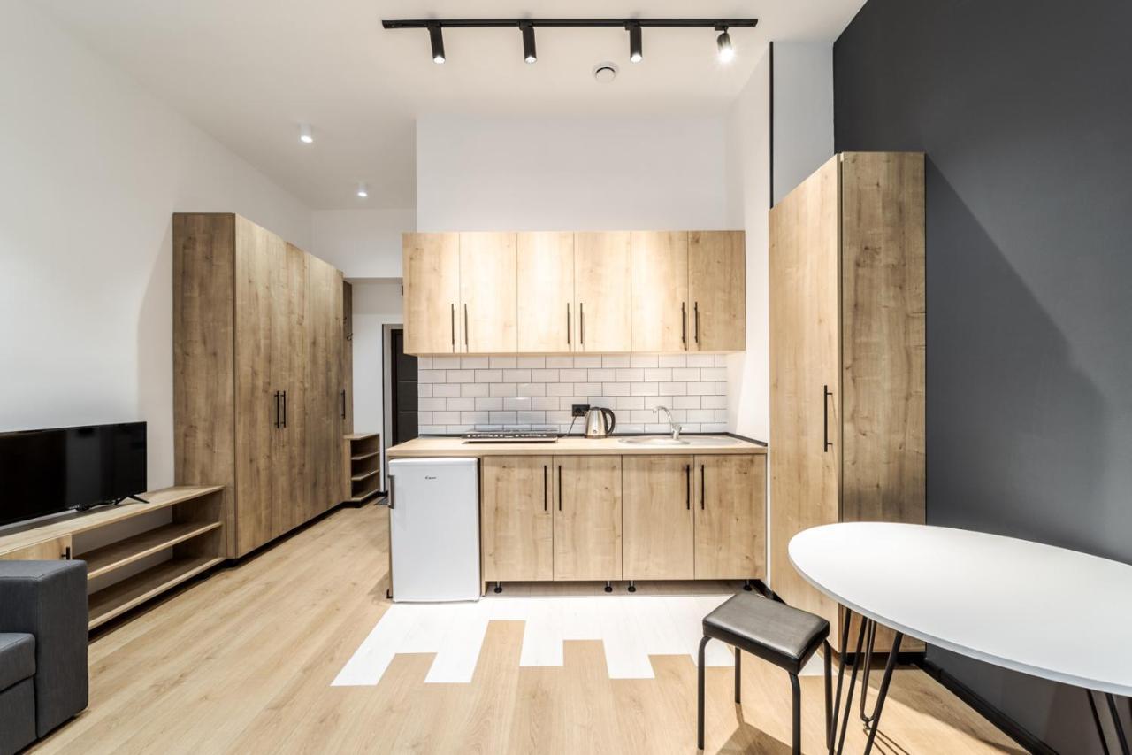 Modern Apartment In The Old City ลวีฟ ภายนอก รูปภาพ